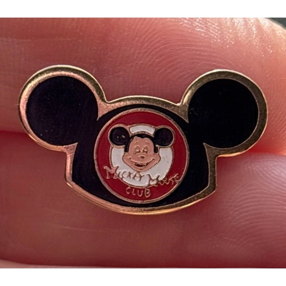 Walt Disney Company Mickey Mouse Club Ears Ear Hat Mini Pin 5063 Vintage
